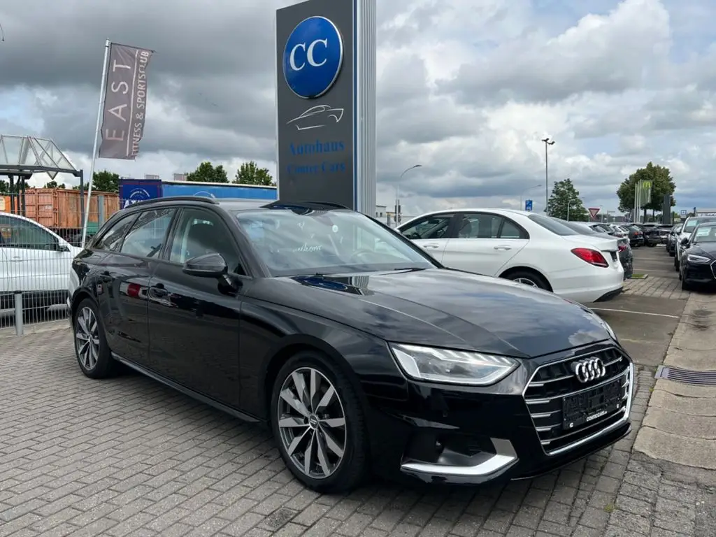 Photo 1 : Audi A4 2019 Petrol