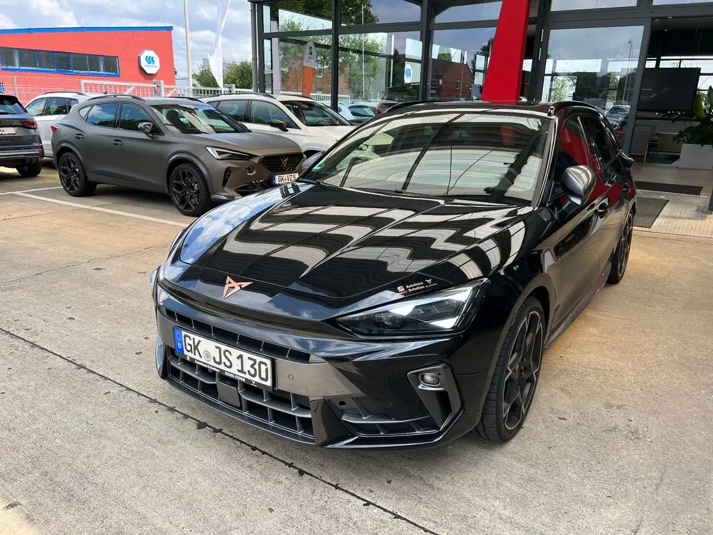 Photo 1 : Cupra Leon 2024 Petrol