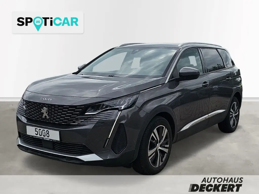 Photo 1 : Peugeot 5008 2022 Petrol