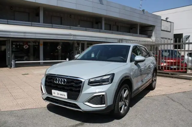 Photo 1 : Audi Q2 2021 Petrol