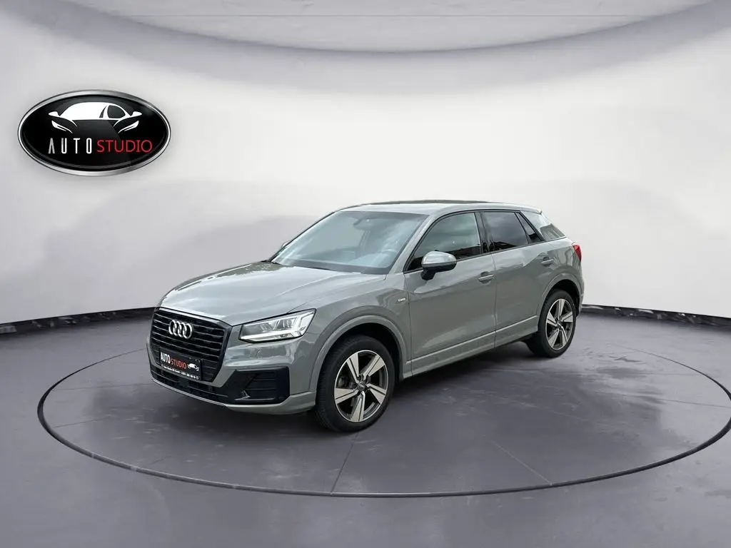 Photo 1 : Audi Q2 2018 Petrol