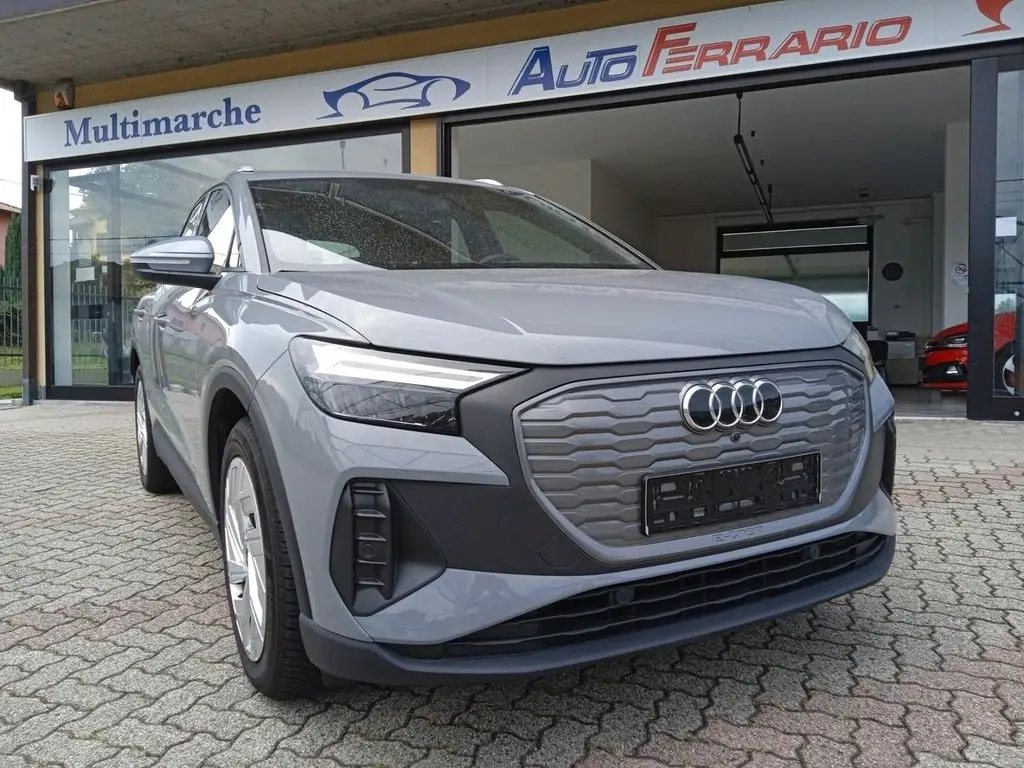 Photo 1 : Audi E-tron 2021 Non renseigné