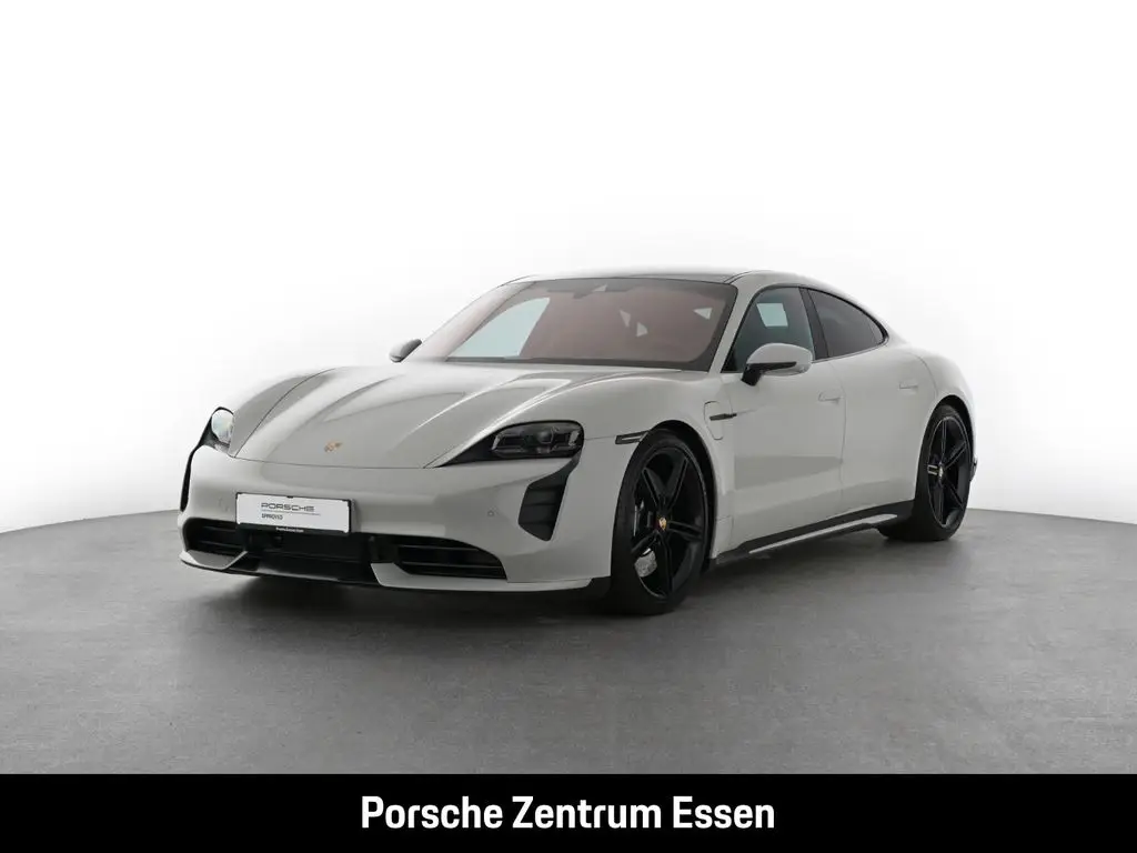 Photo 1 : Porsche Taycan 2021 Non renseigné