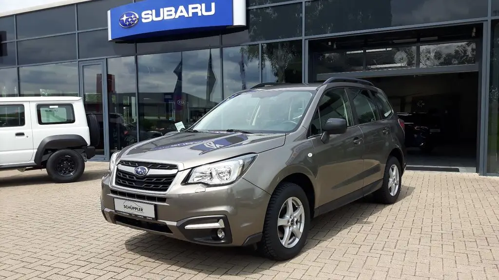 Photo 1 : Subaru Forester 2018 Essence