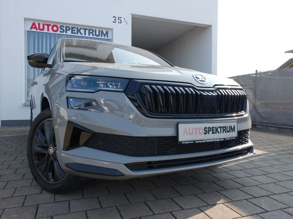 Photo 1 : Skoda Karoq 2023 Petrol