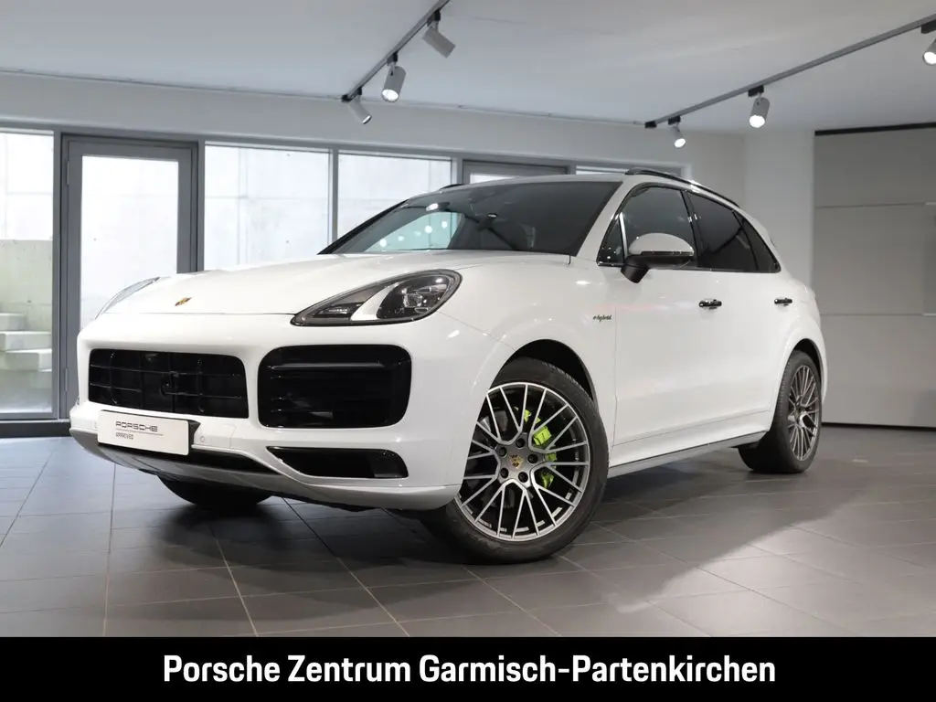 Photo 1 : Porsche Cayenne 2022 Hybrid