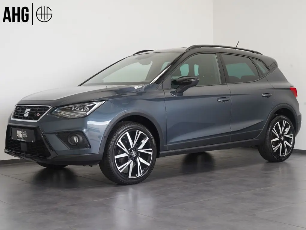 Photo 1 : Seat Arona 2021 Petrol