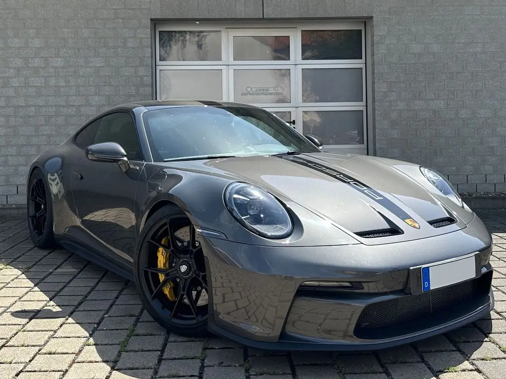 Photo 1 : Porsche 992 2022 Petrol