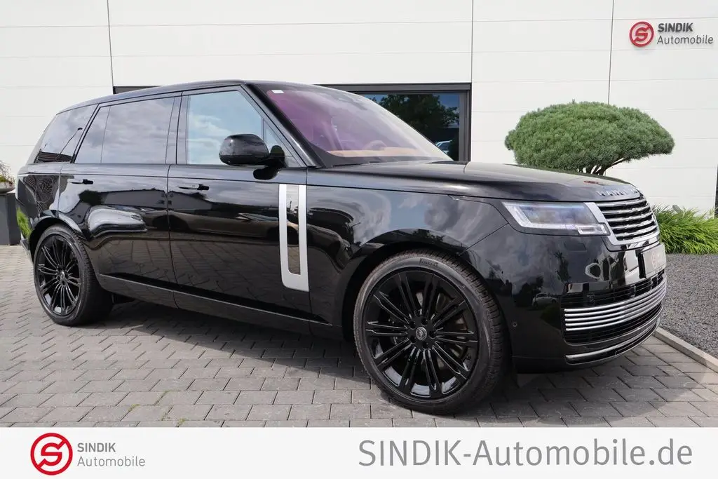 Photo 1 : Land Rover Range Rover 2024 Essence