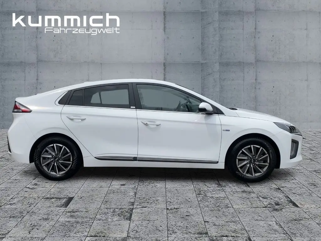 Photo 1 : Hyundai Ioniq 2020 Non renseigné