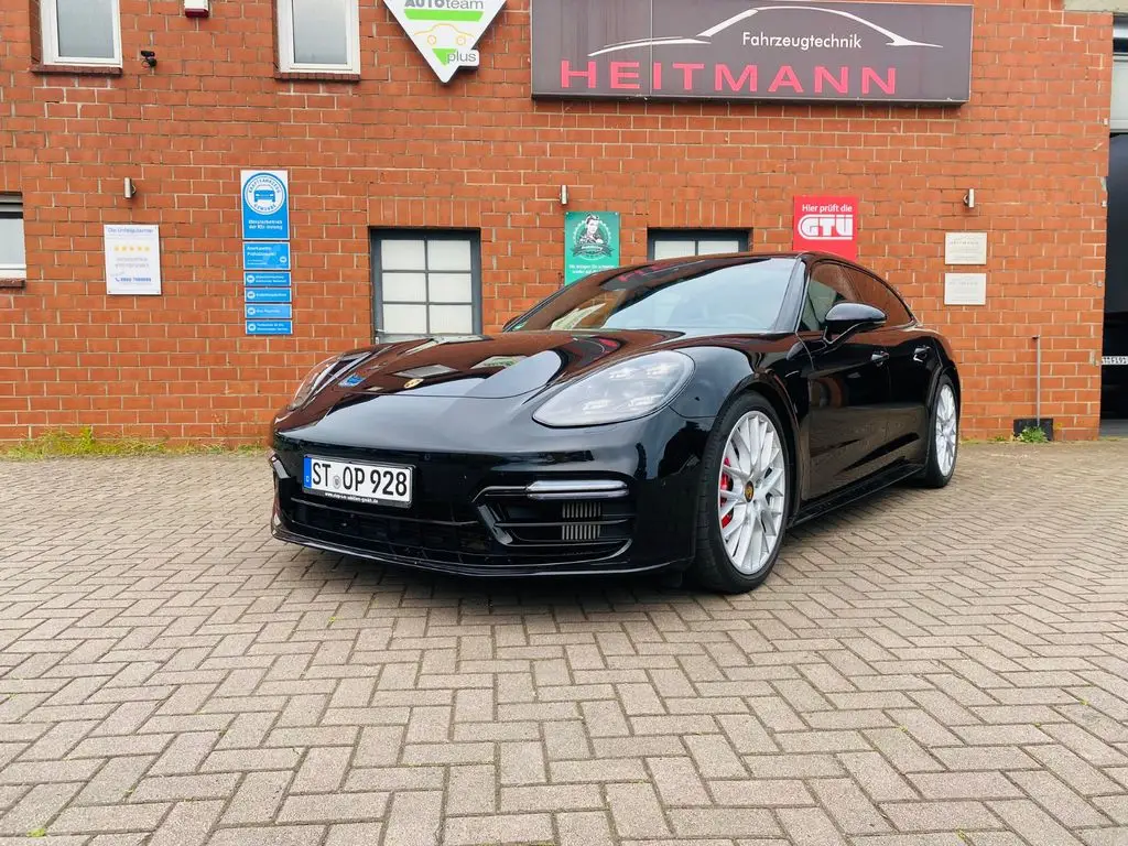 Photo 1 : Porsche Panamera 2020 Petrol