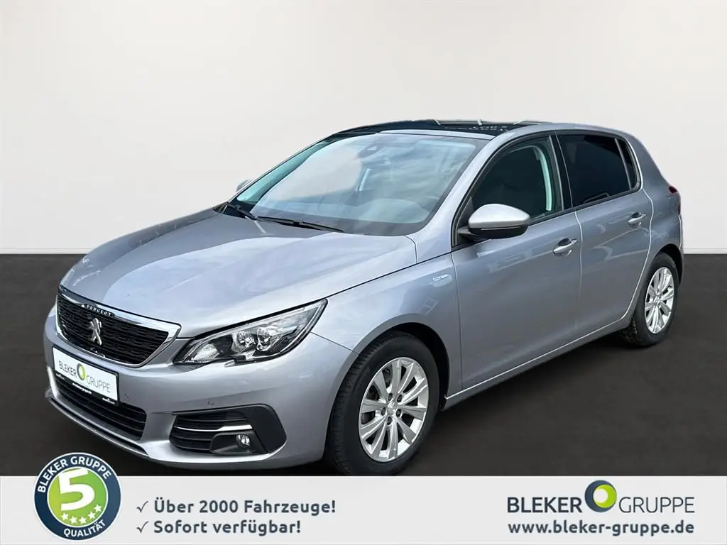 Photo 1 : Peugeot 308 2020 Petrol