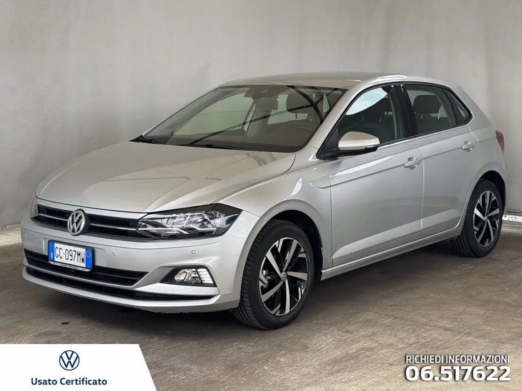 Photo 1 : Volkswagen Polo 2020 Essence