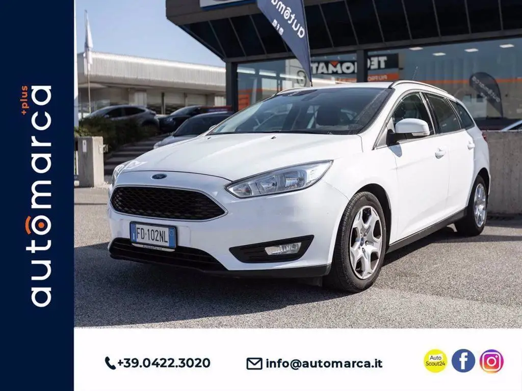 Photo 1 : Ford Focus 2016 Diesel