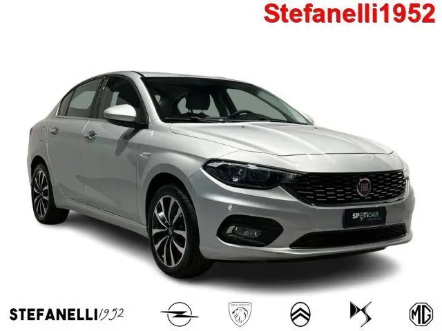 Photo 1 : Fiat Tipo 2020 Petrol