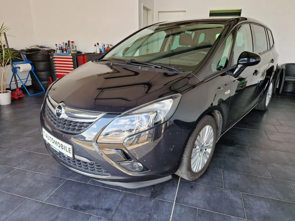 Photo 1 : Opel Zafira 2016 Essence