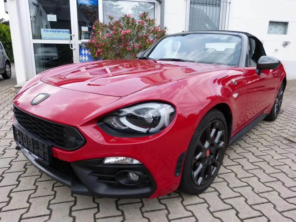 Photo 1 : Abarth 124 Spider 2016 Petrol