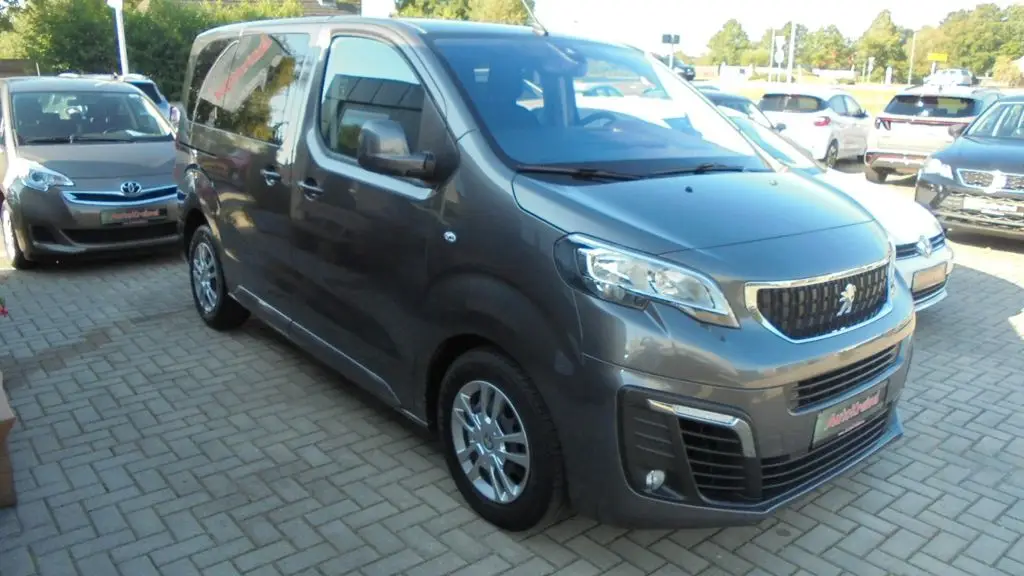 Photo 1 : Peugeot Traveller 2018 Diesel