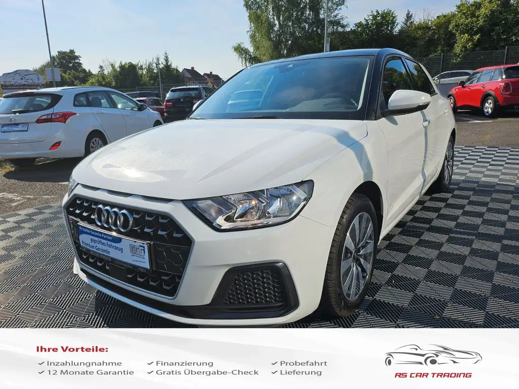 Photo 1 : Audi A1 2021 Essence