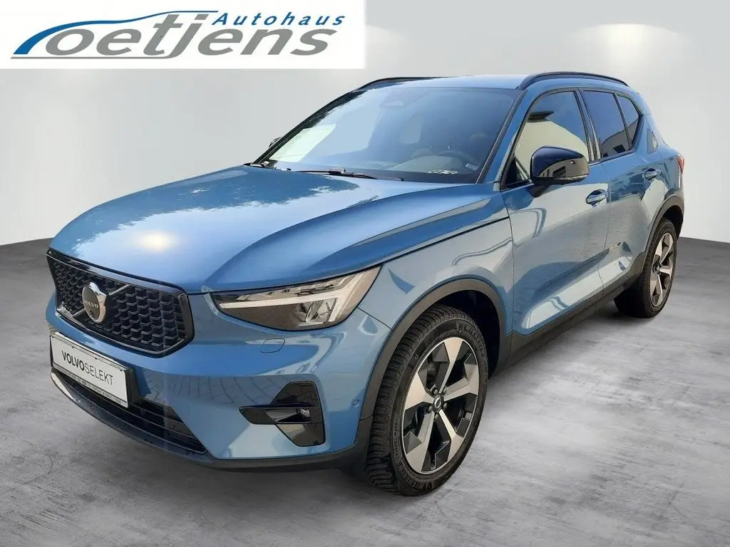 Photo 1 : Volvo Xc40 2023 Petrol