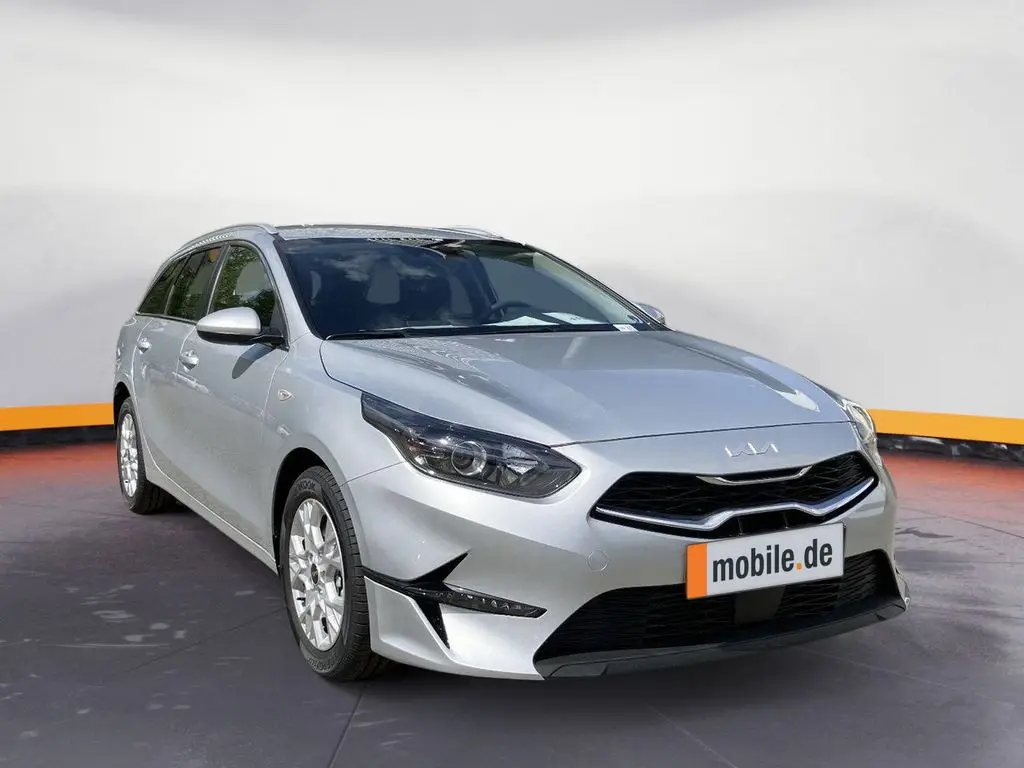 Photo 1 : Kia Ceed 2024 Essence