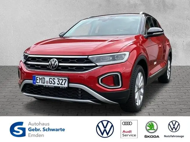 Photo 1 : Volkswagen T-roc 2024 Essence