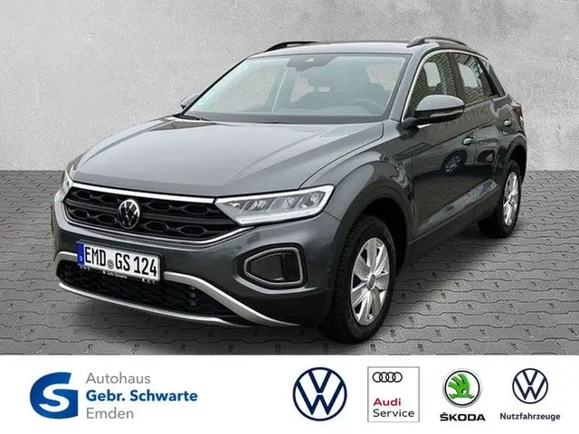 Photo 1 : Volkswagen T-roc 2023 Essence