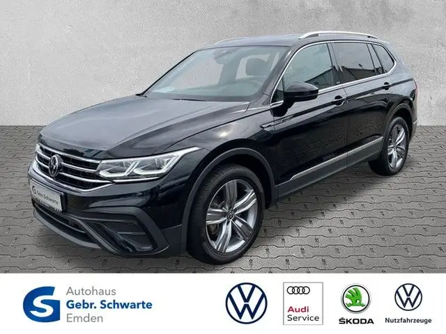 Photo 1 : Volkswagen Tiguan 2023 Petrol