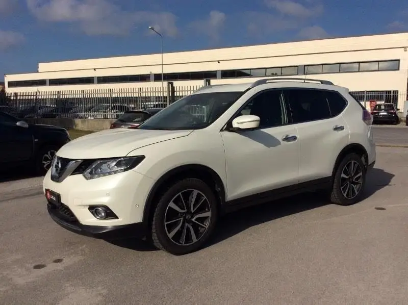 Photo 1 : Nissan X-trail 2016 Diesel