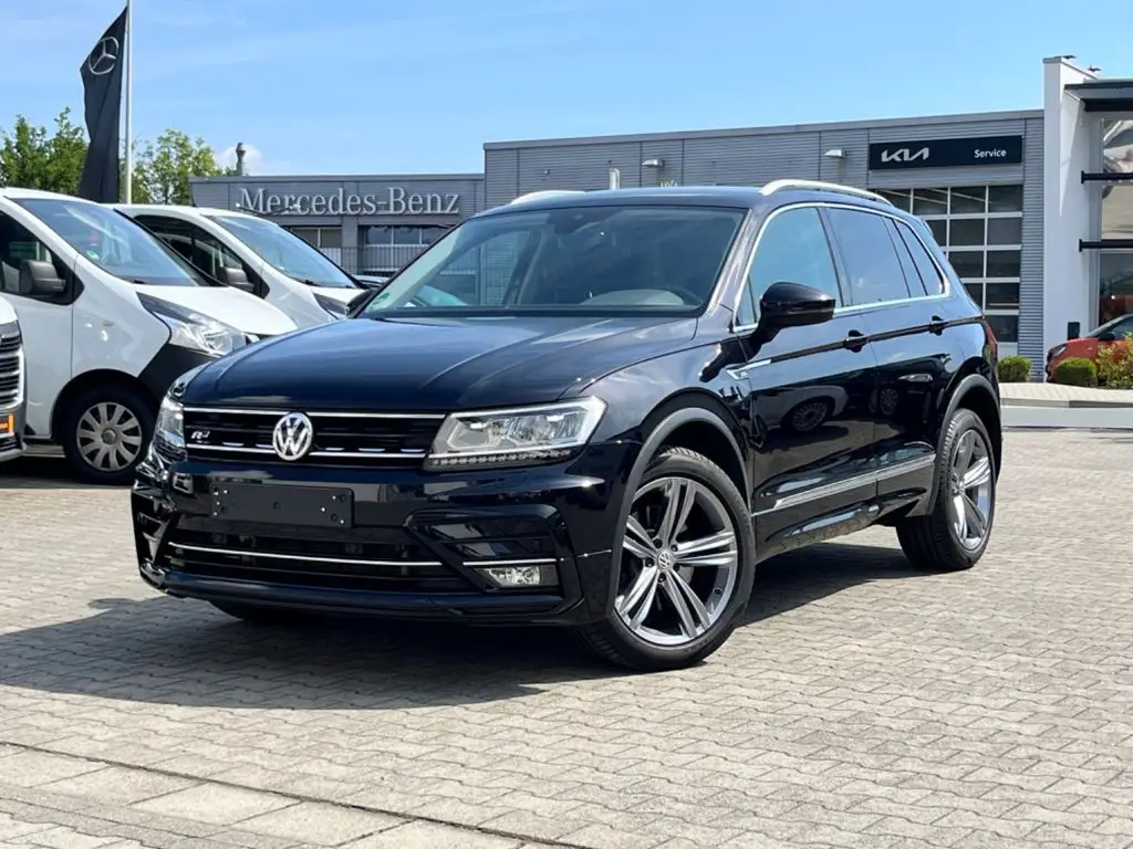 Photo 1 : Volkswagen Tiguan 2020 Essence