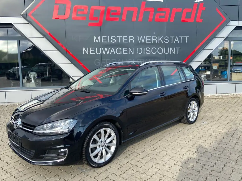 Photo 1 : Volkswagen Golf 2015 Petrol