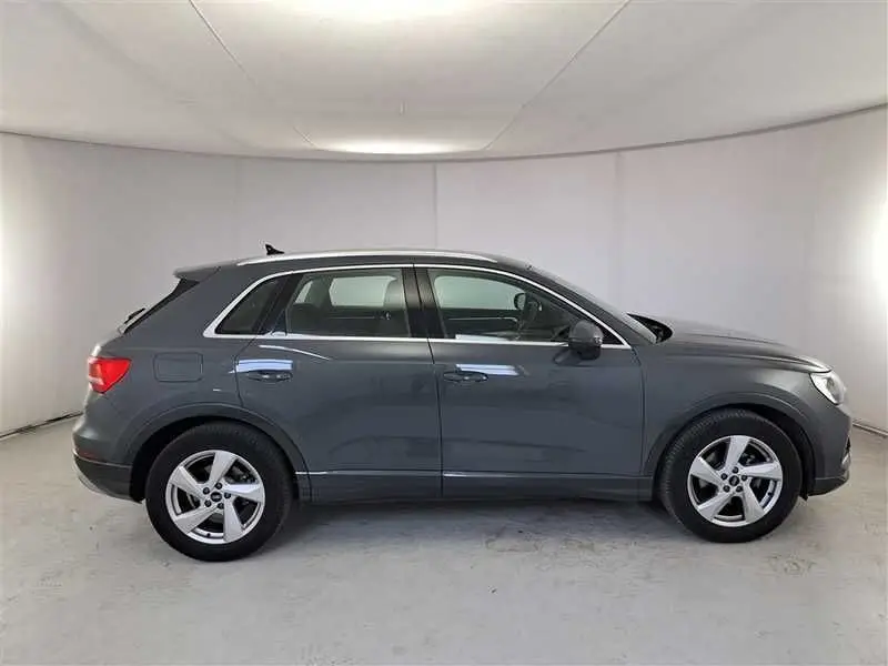 Photo 1 : Audi Q3 2021 Diesel