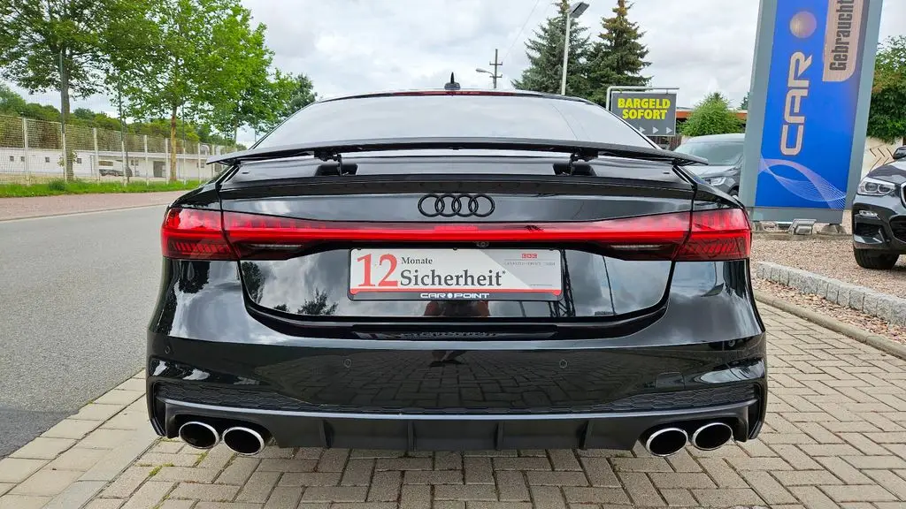 Photo 1 : Audi A7 2018 Petrol