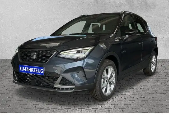 Photo 1 : Seat Arona 2024 Essence