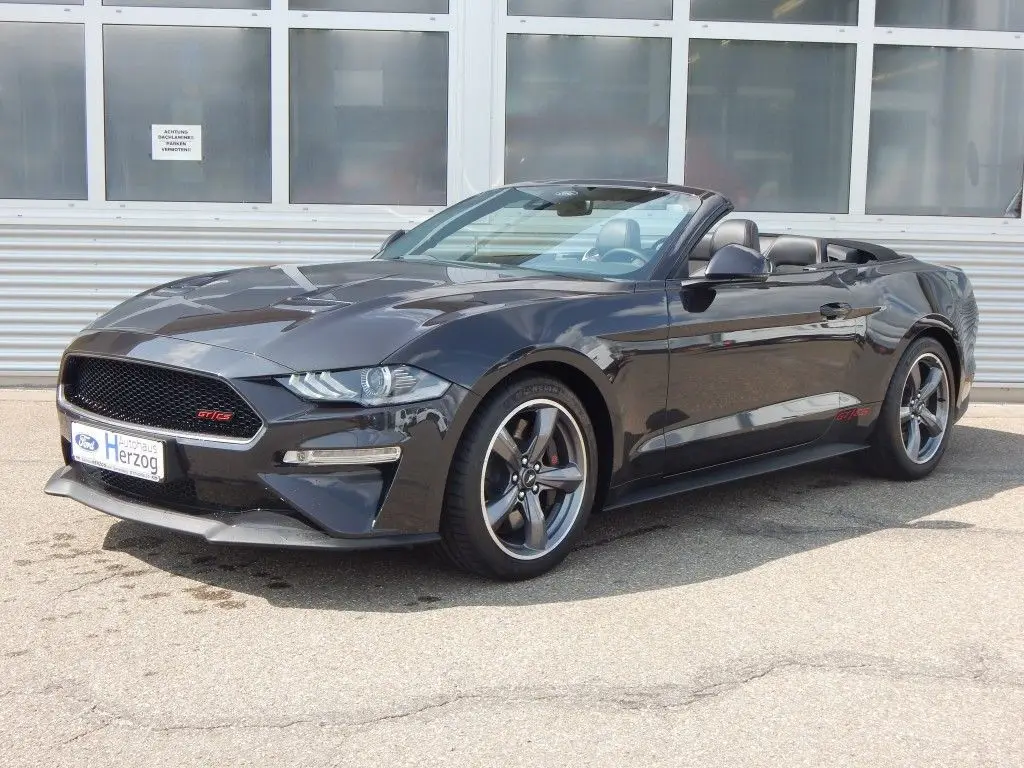 Photo 1 : Ford Mustang 2024 Petrol