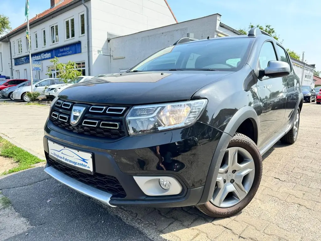 Photo 1 : Dacia Sandero 2018 Essence