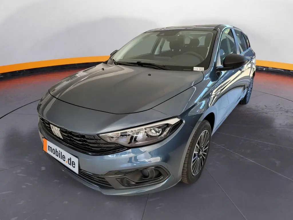 Photo 1 : Fiat Tipo 2023 Petrol