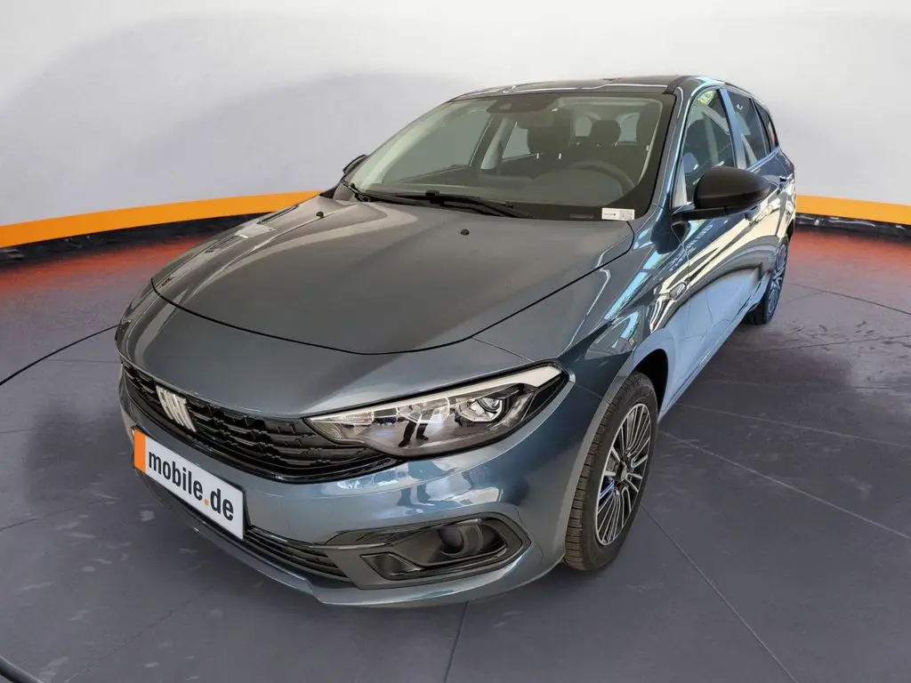 Photo 1 : Fiat Tipo 2023 Petrol