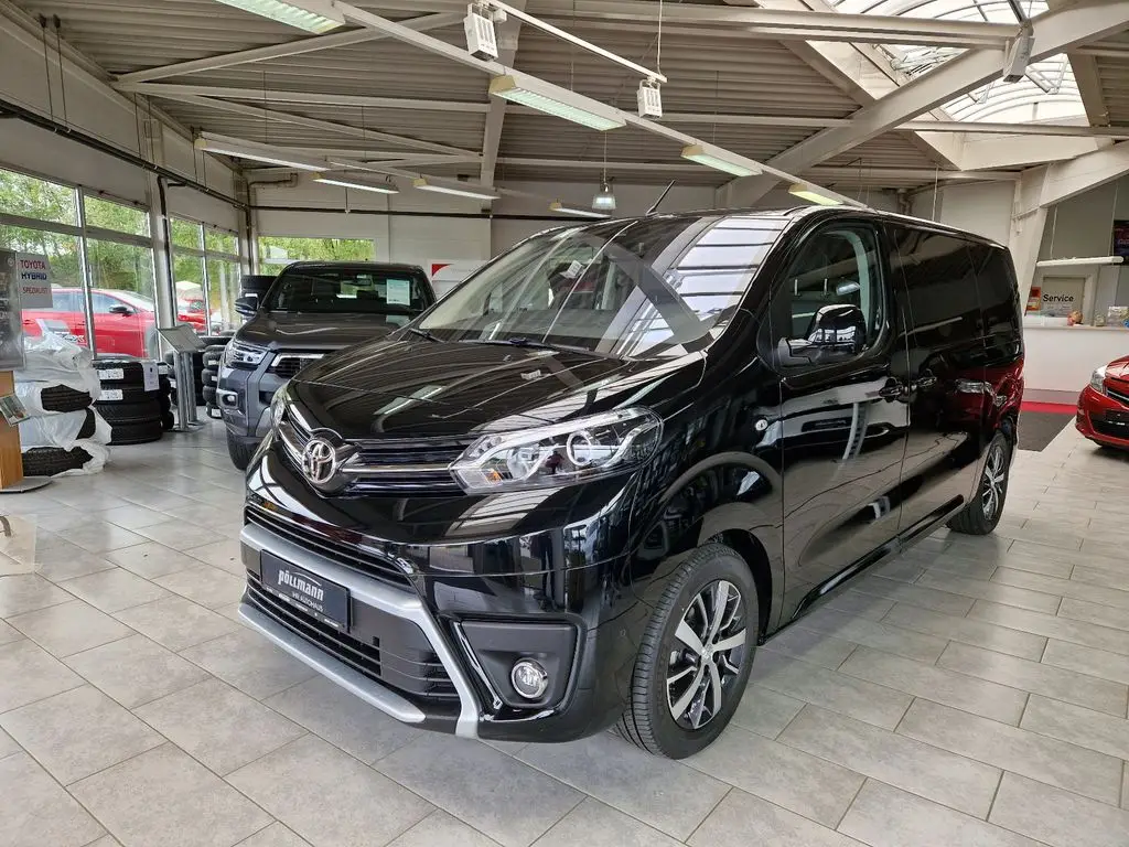 Photo 1 : Toyota Proace 2024 Diesel