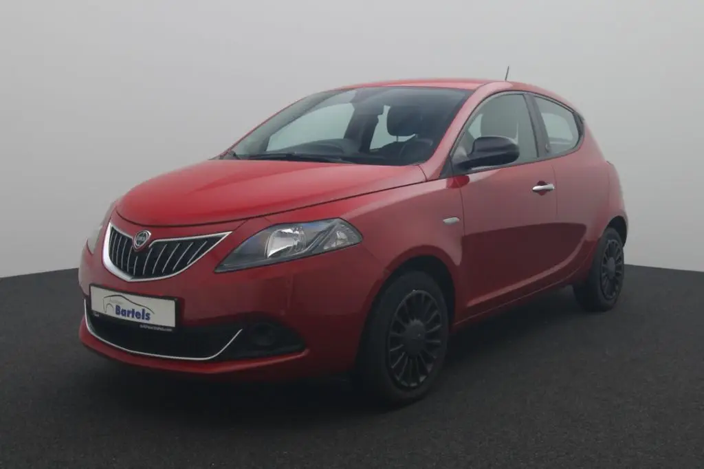 Photo 1 : Lancia Ypsilon 2021 Petrol