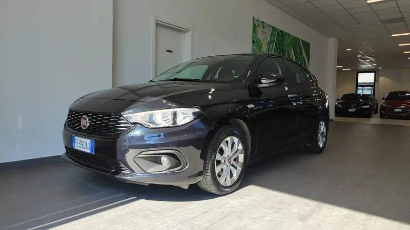 Photo 1 : Fiat Tipo 2016 Essence