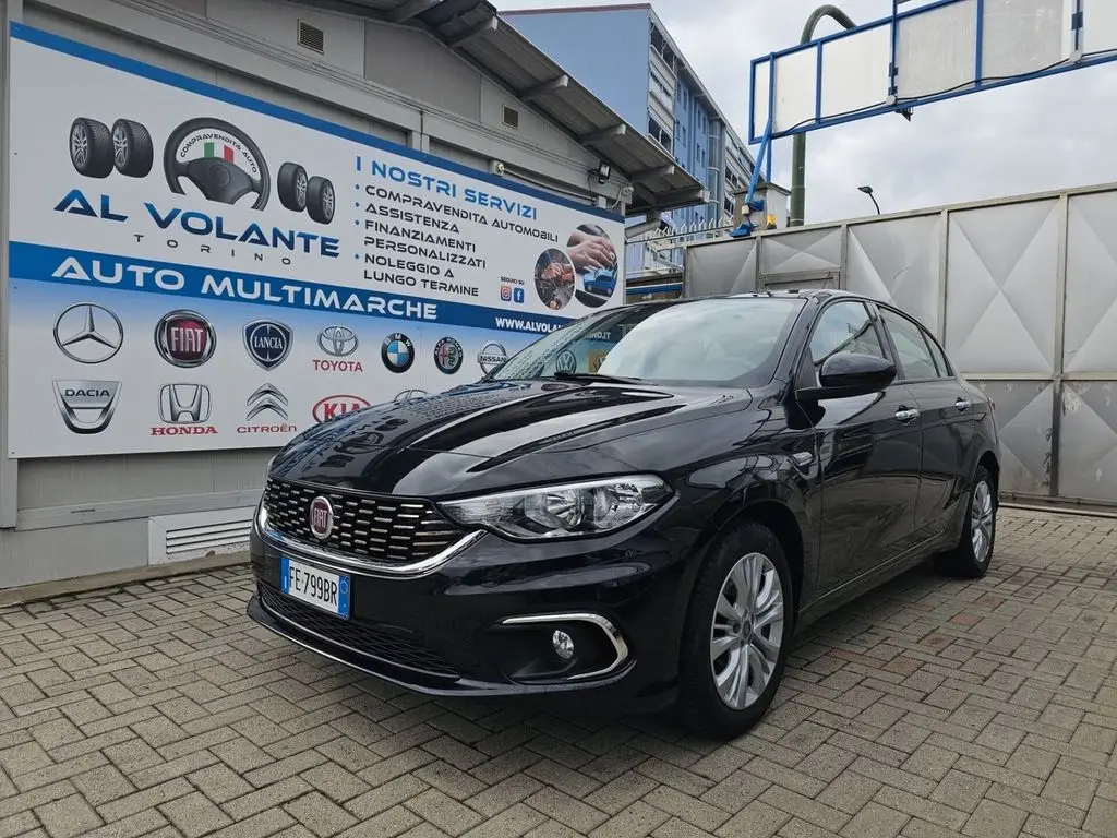 Photo 1 : Fiat Tipo 2016 Essence