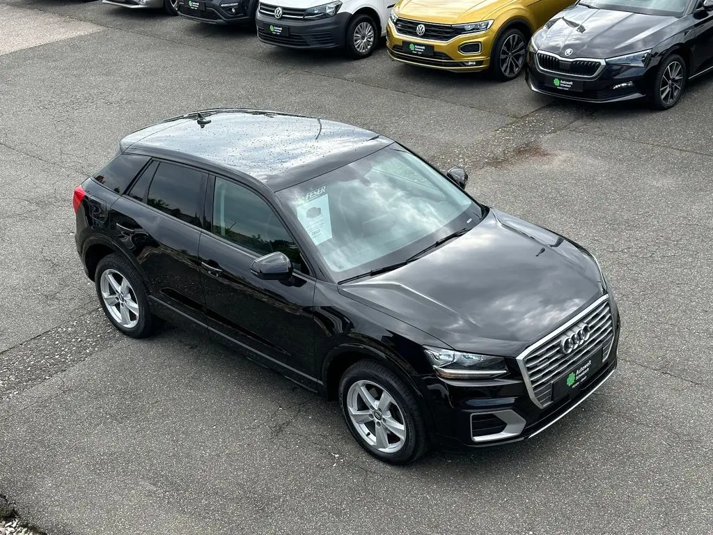 Photo 1 : Audi Q2 2018 Diesel