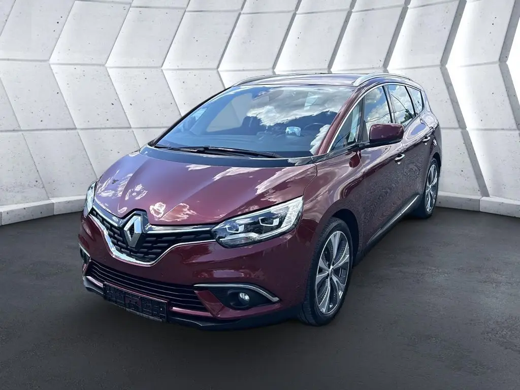 Photo 1 : Renault Scenic 2017 Essence