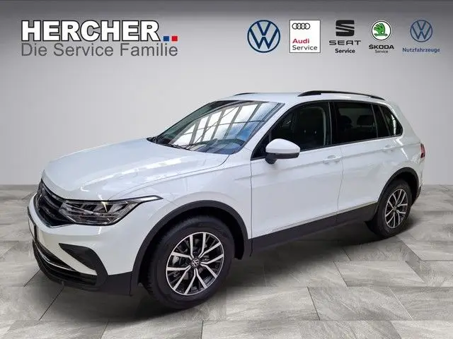 Photo 1 : Volkswagen Tiguan 2023 Essence