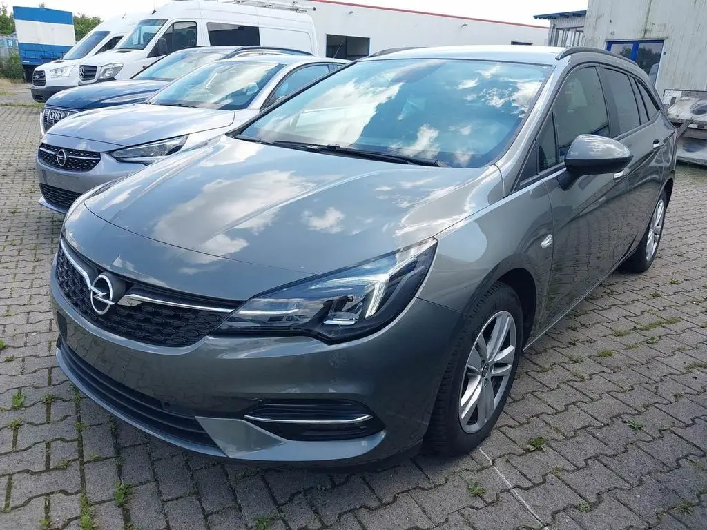 Photo 1 : Opel Astra 2021 Diesel