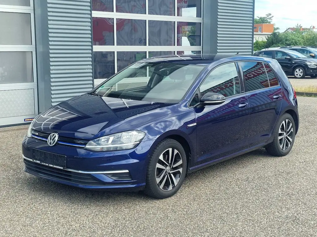 Photo 1 : Volkswagen Golf 2019 Petrol