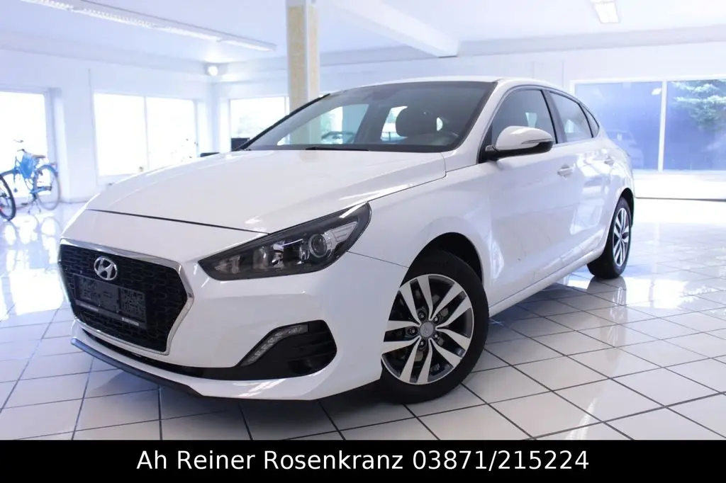 Photo 1 : Hyundai I30 2019 Petrol