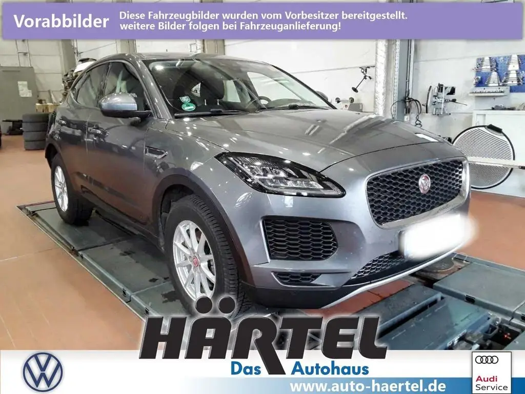 Photo 1 : Jaguar E-pace 2018 Petrol