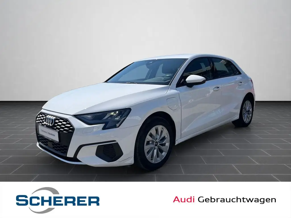 Photo 1 : Audi A3 2022 Hybride